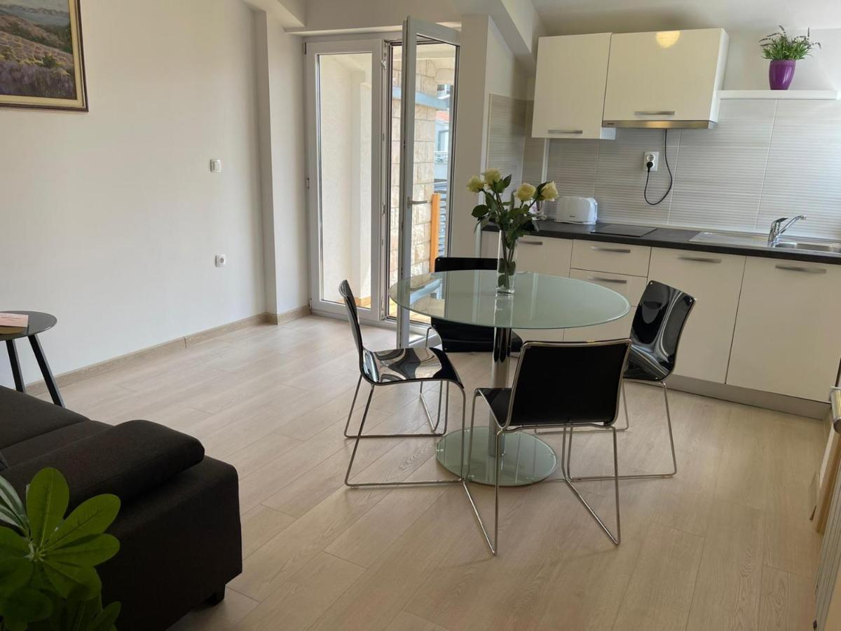 Villa Jadranka Apartments Tučepi Eksteriør billede