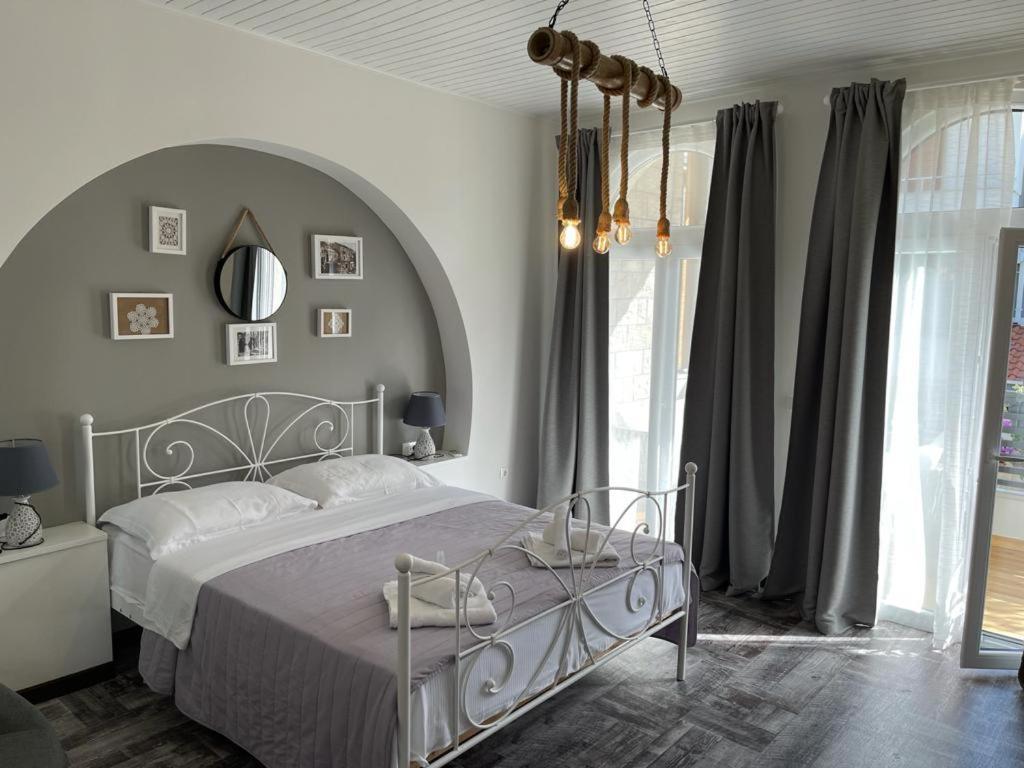 Villa Jadranka Apartments Tučepi Eksteriør billede