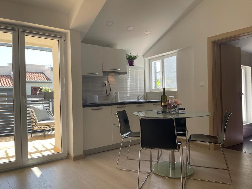 Villa Jadranka Apartments Tučepi Eksteriør billede