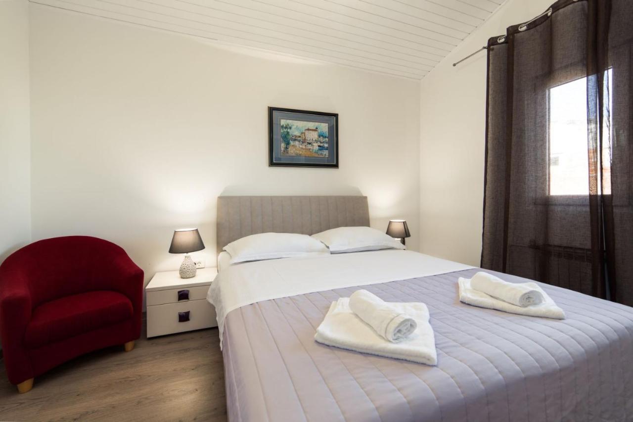 Villa Jadranka Apartments Tučepi Eksteriør billede